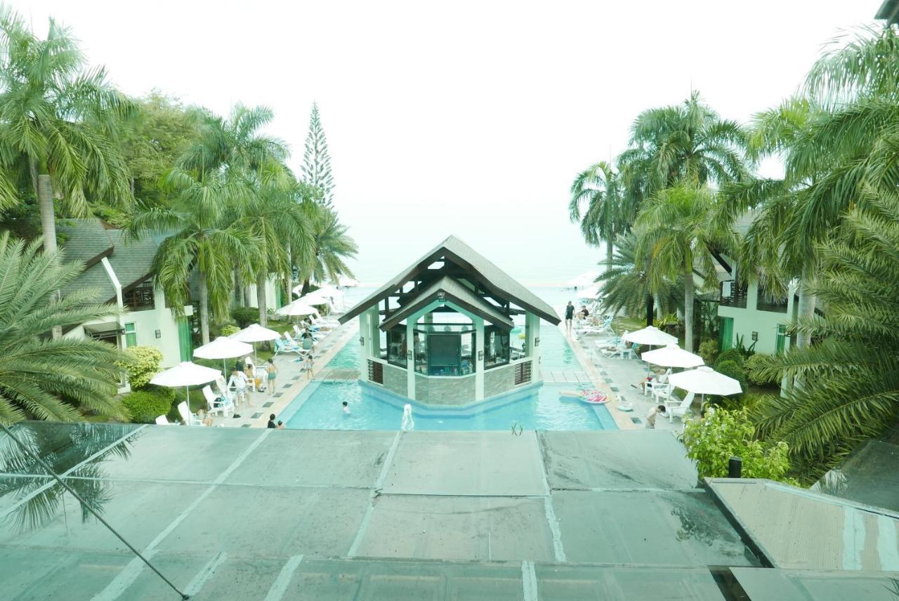 Acuatico Beach Resort & Hotel Inc. San Juan  Exterior photo